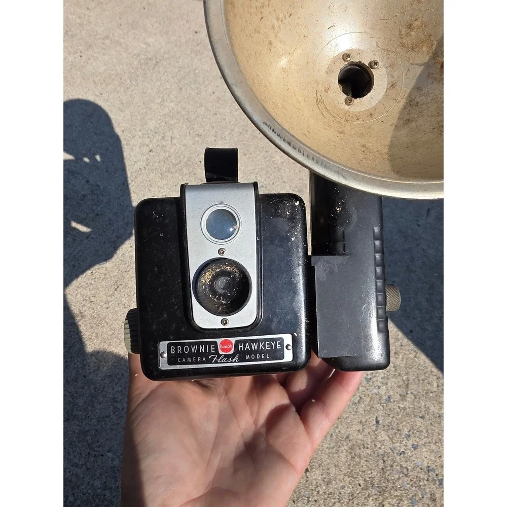 Vintage Kodak Brownie Hawkeye Flash Model Camera with Kodalite Flashholder‎